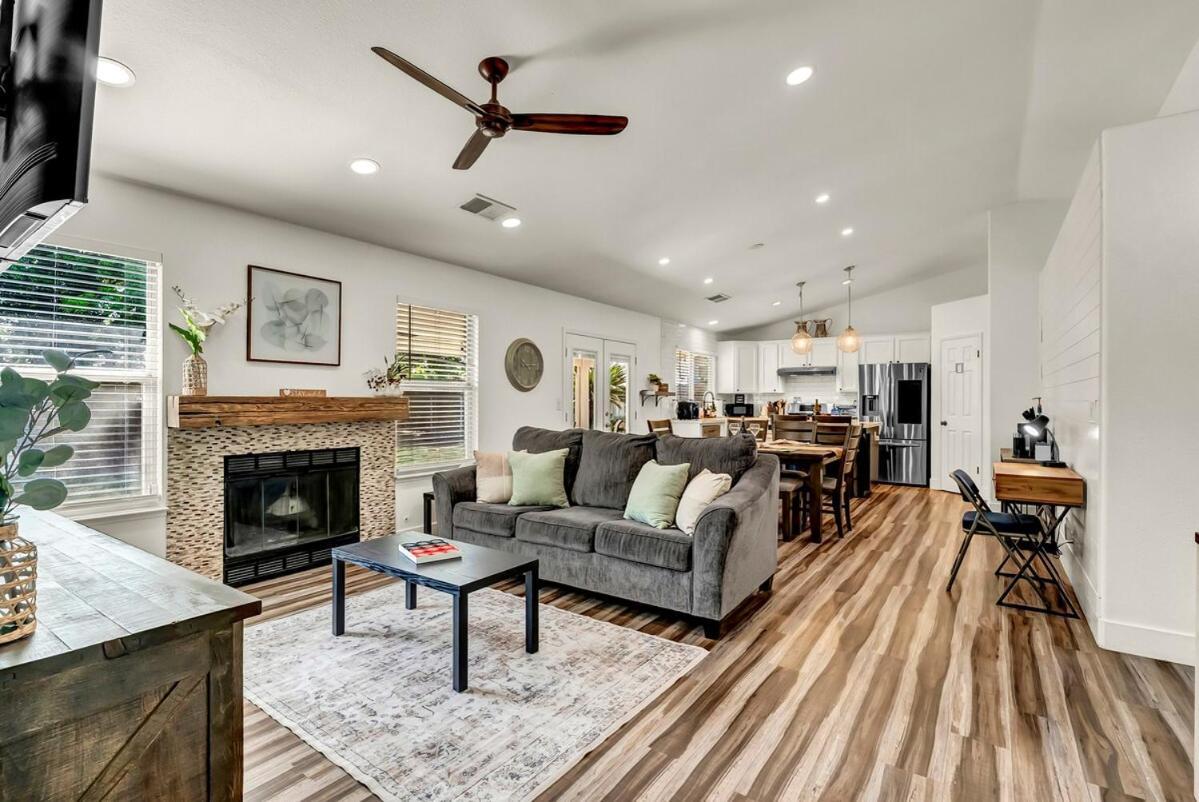 Magnolia Peaceful Vibes Cozy Near Hospital Villa Hanford Exterior photo